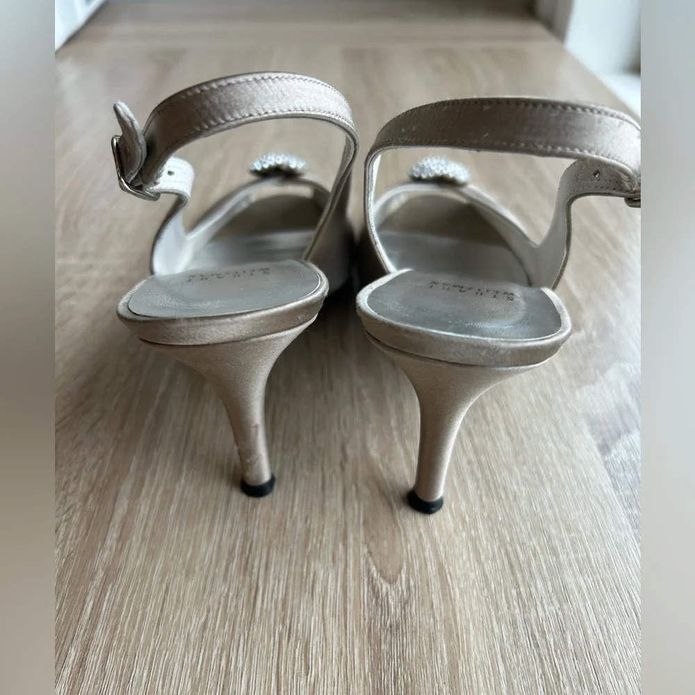 Stuart Weitzman Metallic Champagne Peep-Toe Slingback Heels with Crystal Heart - Picture 4 of 6
